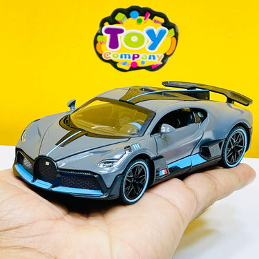 Die-cast Metal 1:32 Bugatti Divo
